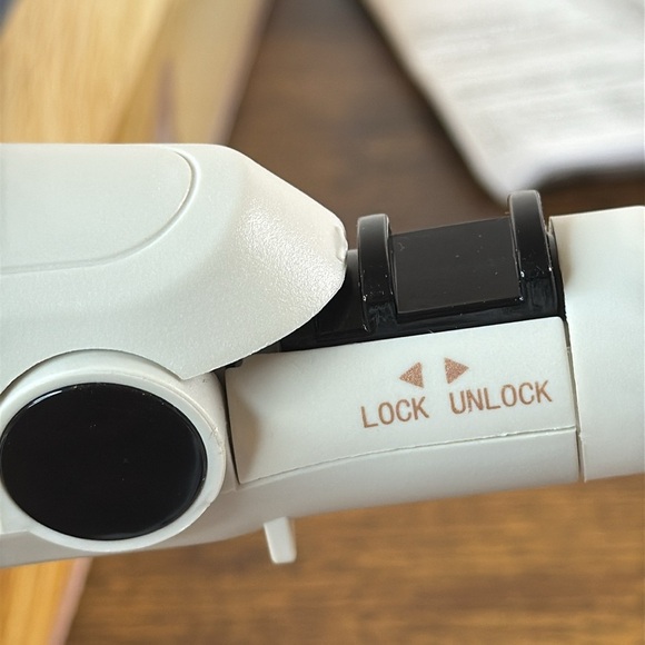 Conair White Hair Straightener - Double Ceramic Flat Iron - Picture 4 of 7